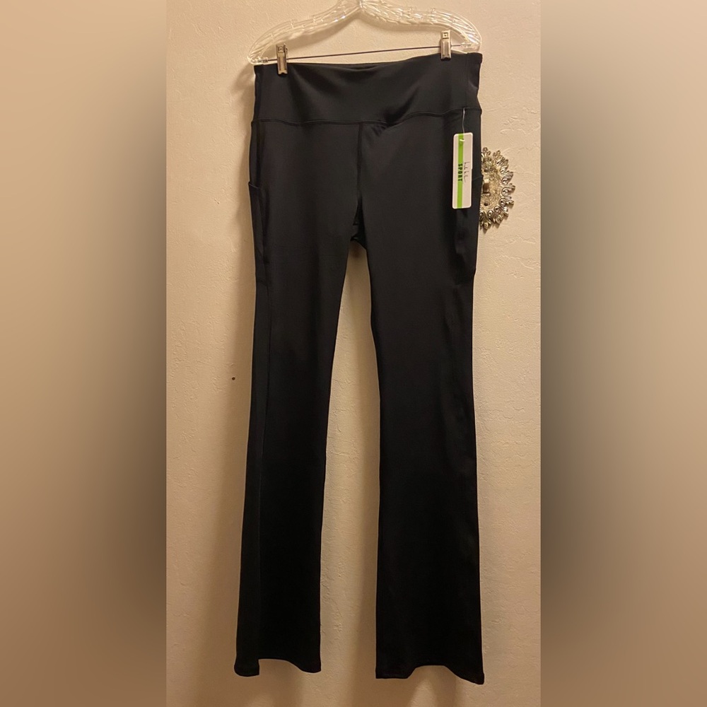 Woman’s Nicole Miller Pants